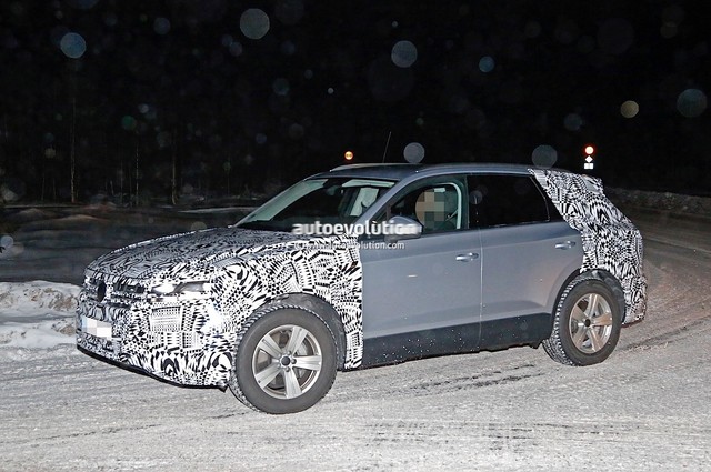 فولكس فاجن طوارق موديل 2018 تظهر من جديد ببعض التمويه 