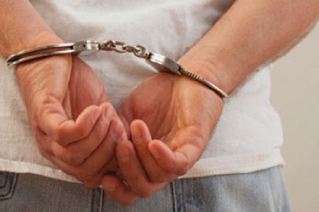 سائق متهور في زفة يقتل طفل ويصدم 6 من أسرته علي دائري الوراق