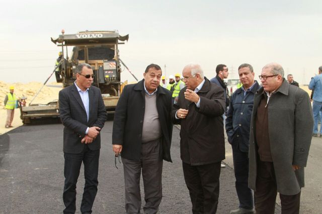 زيارة رسمية لتفقد طريق جنوب الفيوم الواحات الذي تبلغ تكلفته 400 مليون جنيه
