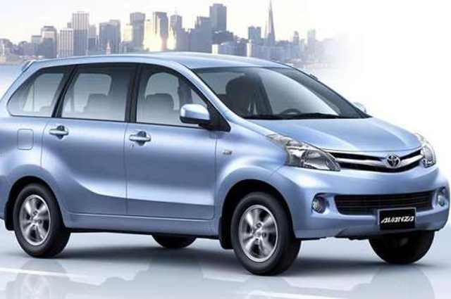 تويوتا أفانزا . . سيارة العائلة بنسختين مانيوال وأوتوماتيك وقائمة خيارات كاملة