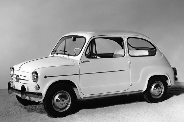 تعرفوا علي أهم مواصفات السيارة فيات 600 D الصغيرة الكلاسيكية