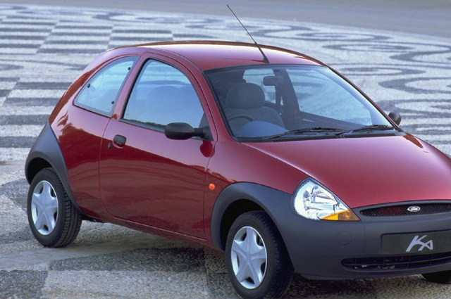 فورد كا . . صغيرة وعملية بتصميم غريب ومتوسط سعر 30 ألف جنيه