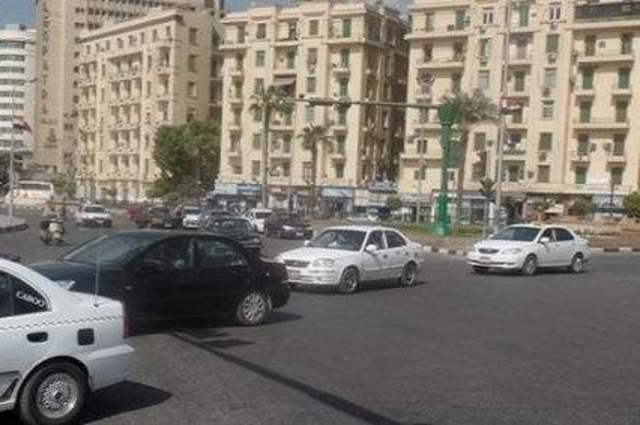 هدوء في حركة المرور في القاهرة اليوم وزحام علي كوبري أكتوبر وبميدان النهضة 