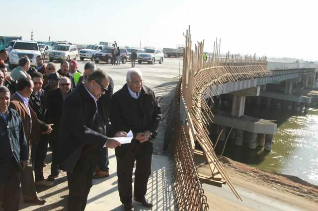 تطور العمل في الطريق الدائري الإقليمي ما بين بلبيس والقاهرة الاسكندرية الصحراوي