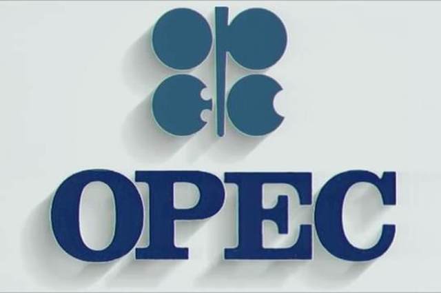 اتفاق روسي سعودي لخفض انتاج النفط سيرفع أسعار الوقود محلياً وعالمياً