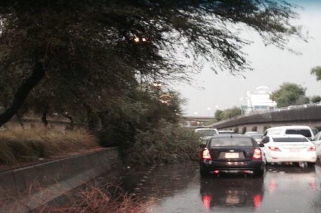 خاص هتلاقي : زحام مرور كبير في صلاح سالم والعباسية وسيولة بالمقطم