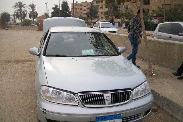 هتلاقي من سوق المستعمل : نيسان صني خليجي زادت 30 ألف ومن يملك 150 ألف يشتري فيرنا 