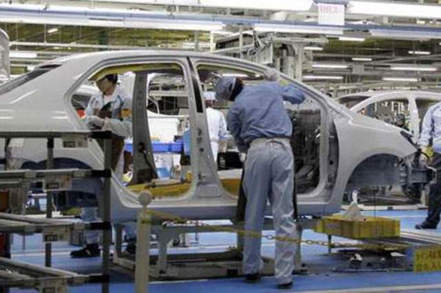 هل يشهد قطاع السيارات استثمارات وموديلات جديدة في الفترة المقبلة  ؟ 