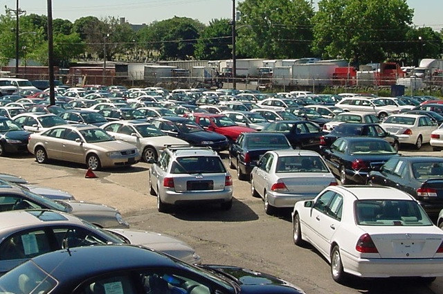 خاص هتلاقي : جمود في سوق المستعمل وزيادة جديدة في الأسعار