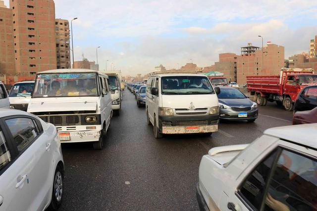 زحام كبير علي الطرق السريعة اليوم وحادث علي دائري التجمع