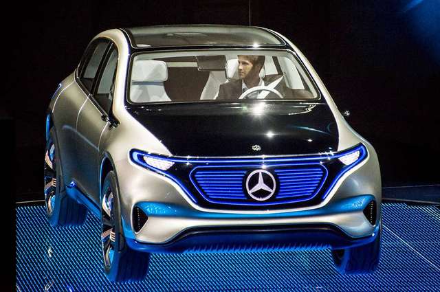  فى معرض باريس ... مرسيدس تغزو عالم السيارات الكهربائية