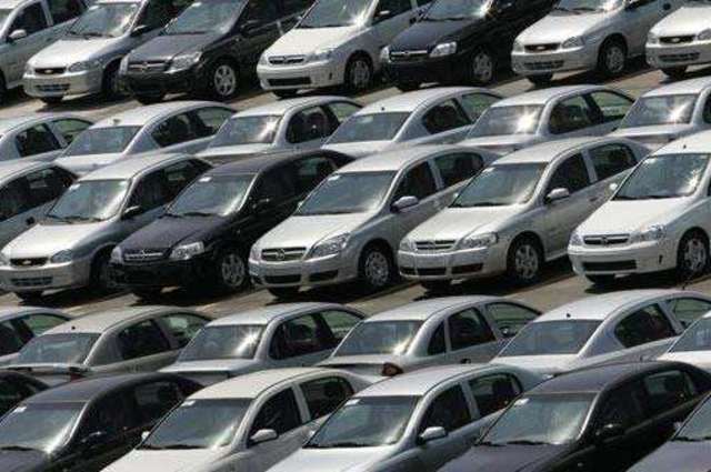 رئيس رابطة تجار السيارات يوضح سبب إرتفاع أسعار السيارات