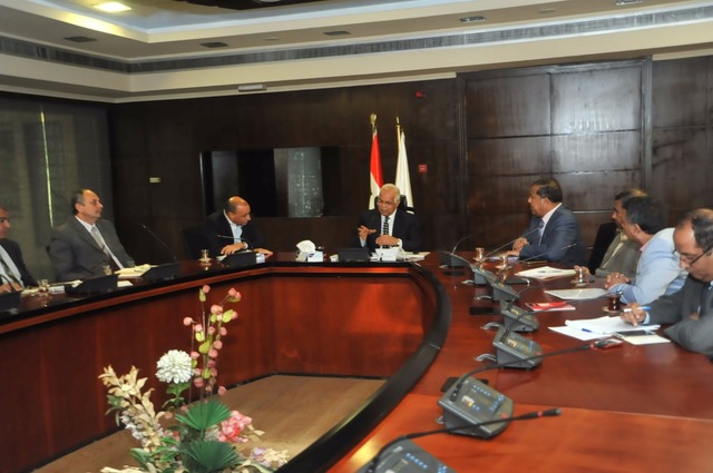 قرب انتهاء طريق جنوب الفيوم الواحات لتخفيف الضغط علي الصحراوي