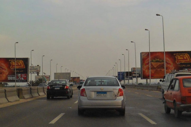 اختصار صيانة المحور من 4 أسابيع لساعات وانتهاء صيانة كوبري قصر النيل