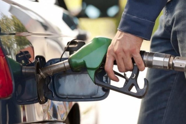 الأرصاد تطالب المواطنين بعدم ملء خزانات الوقود وزيادة ضغط الهواء بالاطارات