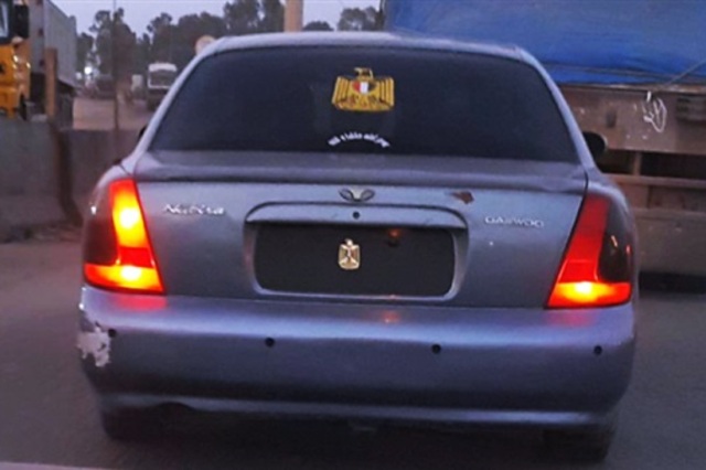 ضبط سيارات عديدة بدون لوحات وحملة جديدة لمواجهة اشغالات الأرصفة