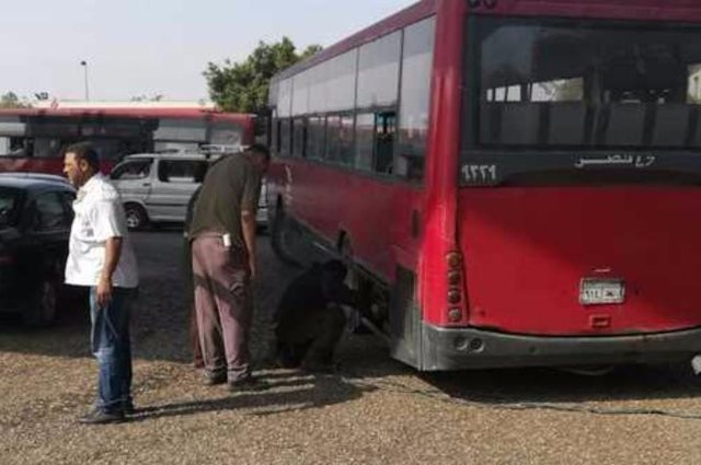 أتوبيس يعطل السيارات في يوسف عباس واغلاق جزئي لطرق في مدينة نصر